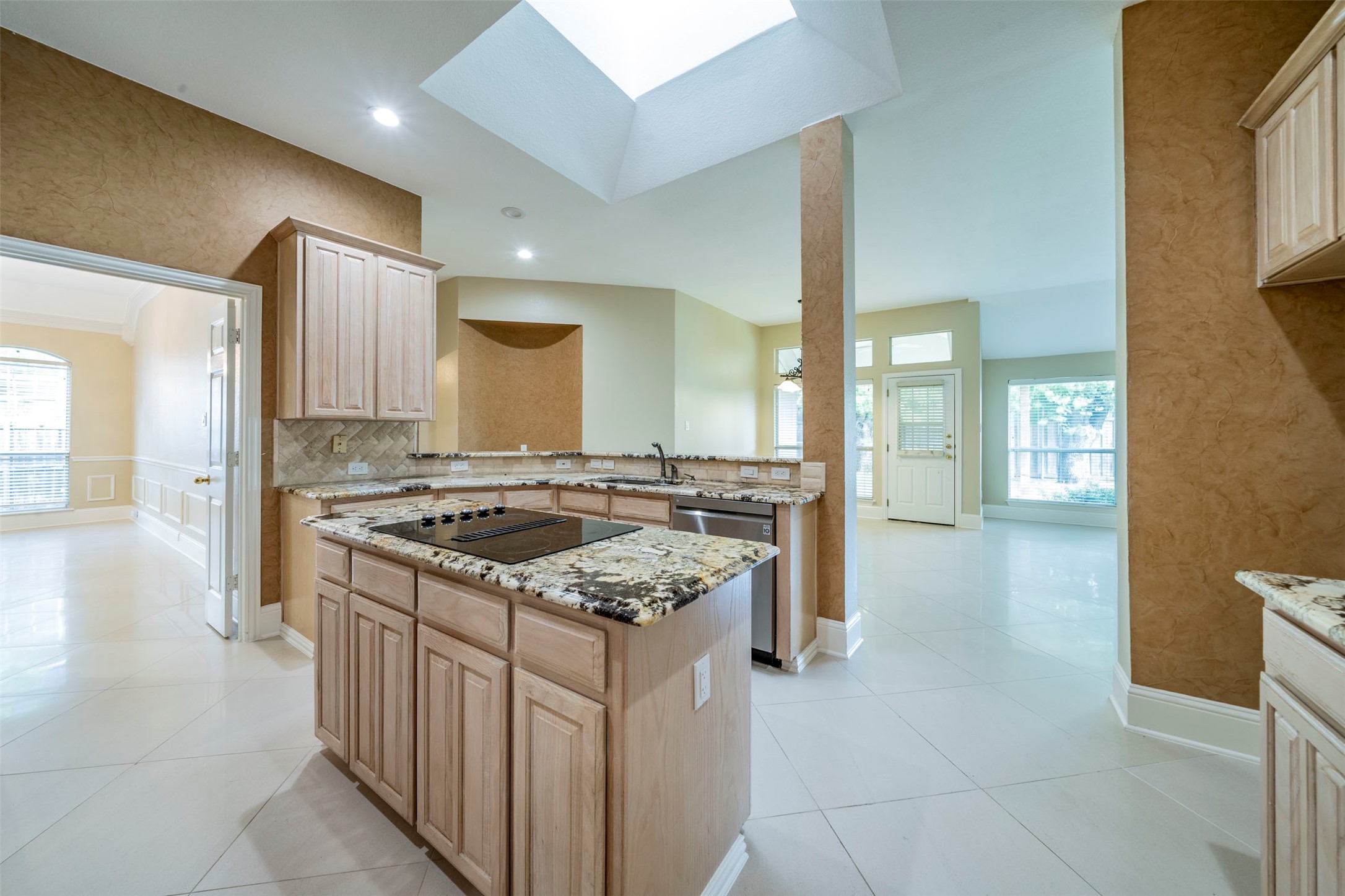 2231 Templeton Drive Arlington TX 76006
