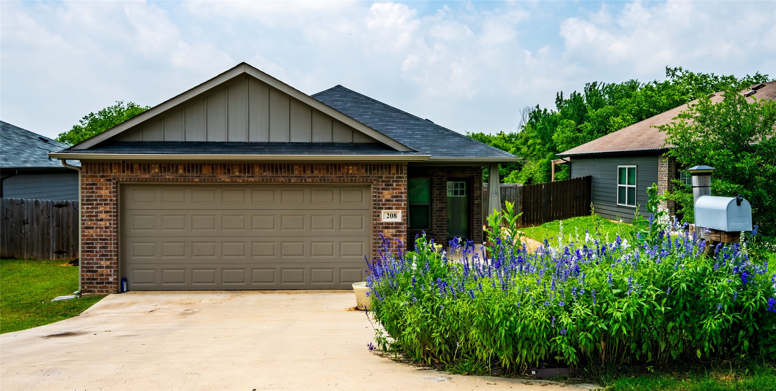 208 S Preston Street Alvarado TX 76009