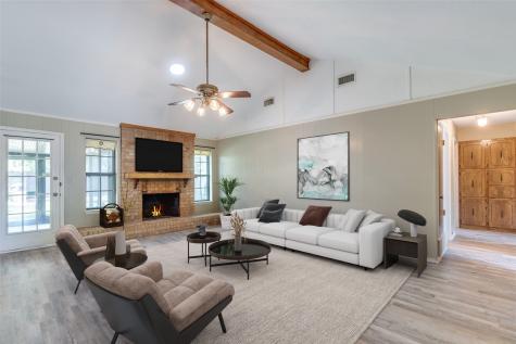 1620 Post Oak Drive Bedford TX 76021