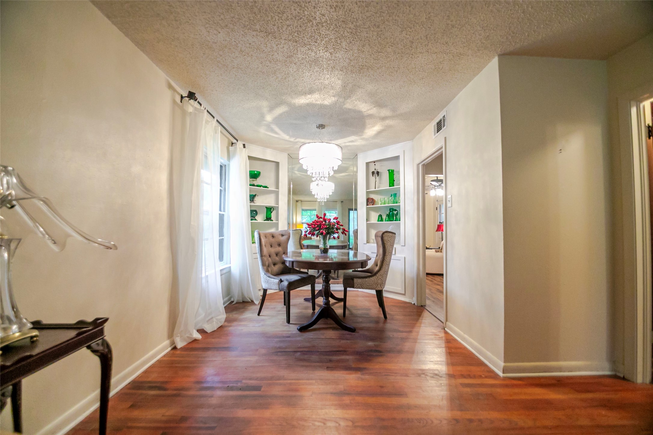 10313 Pinecrest Drive Dallas TX 75228