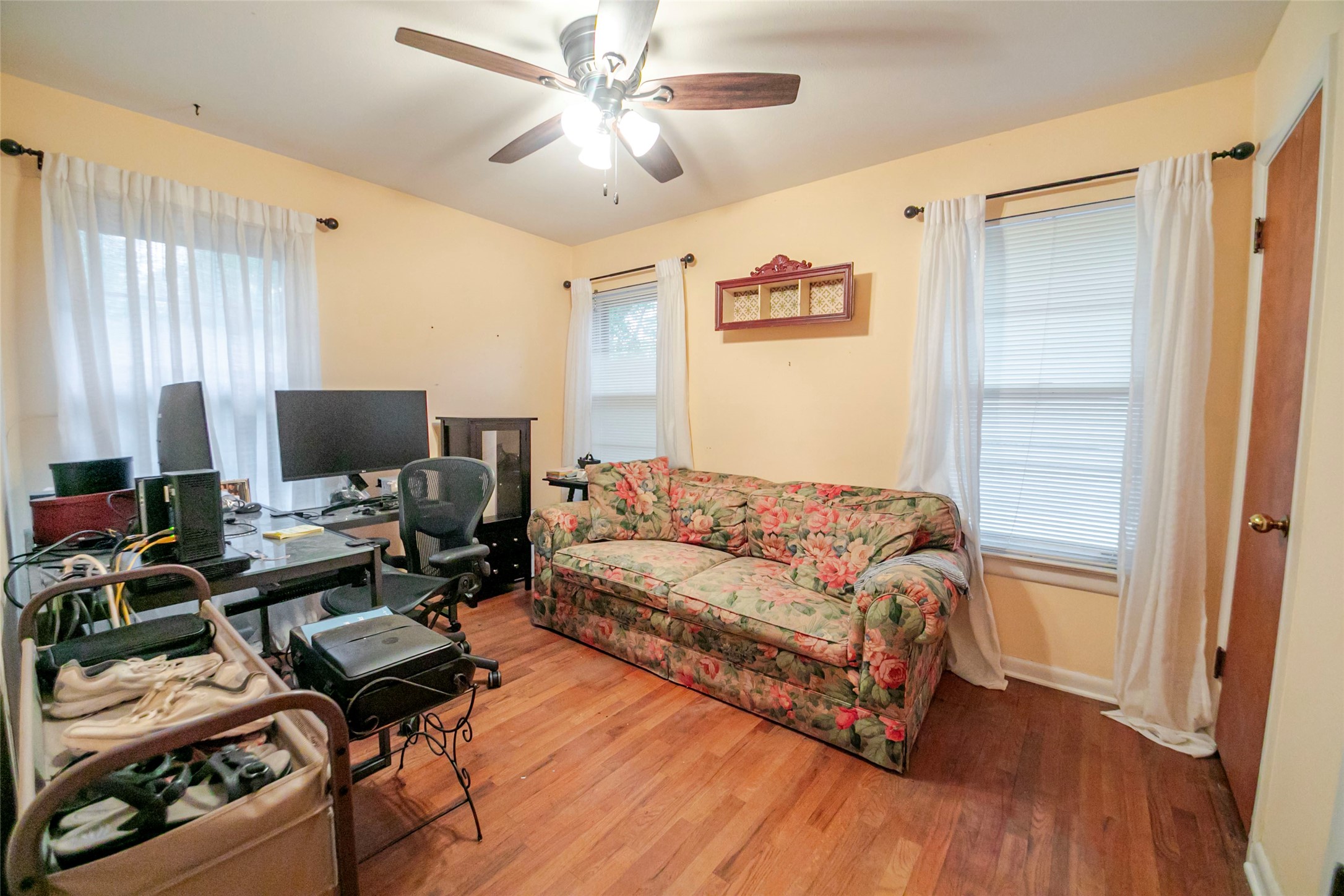 10313 Pinecrest Drive Dallas TX 75228