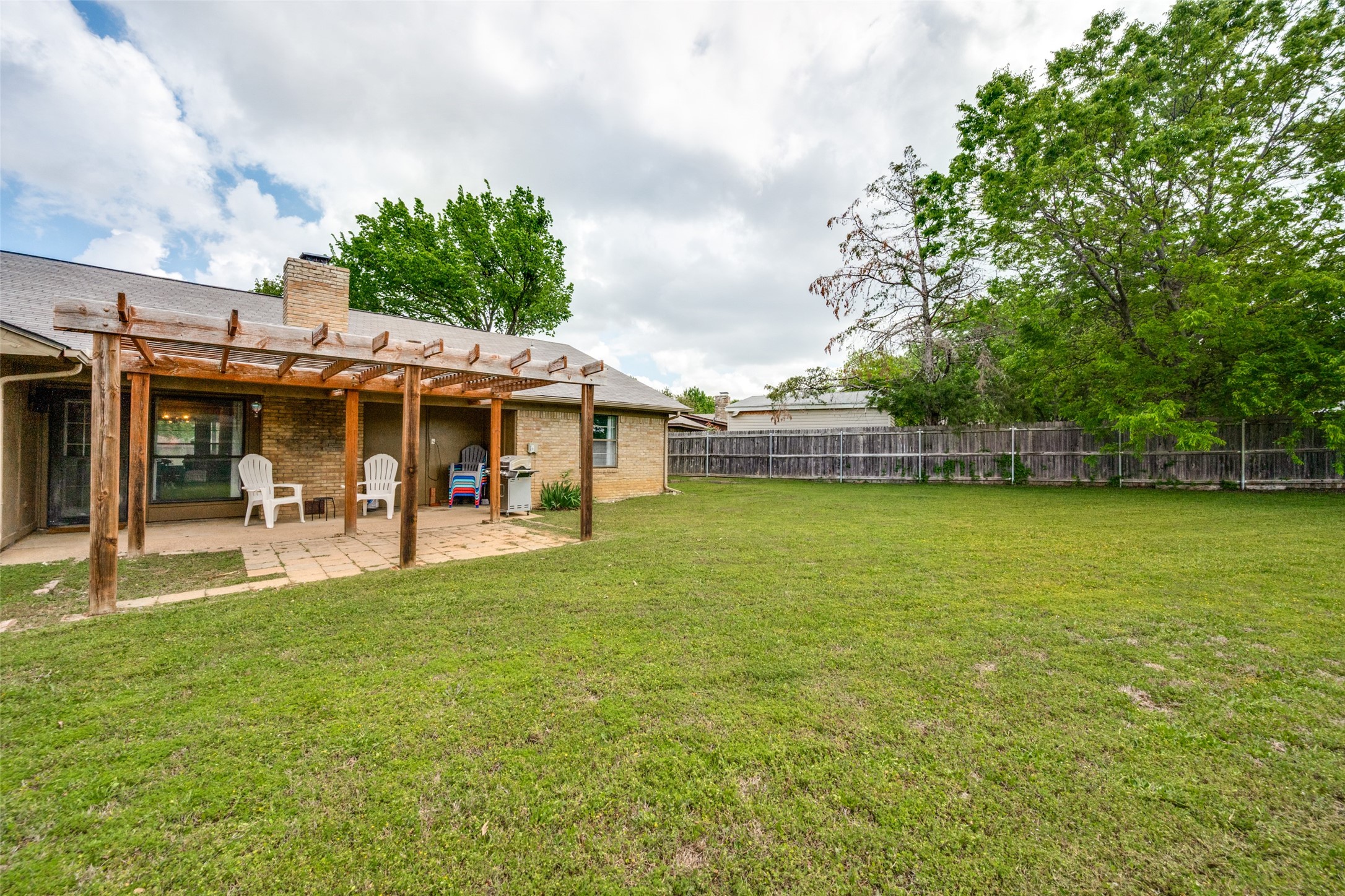 2204 Park Springs Court Arlington TX 76013