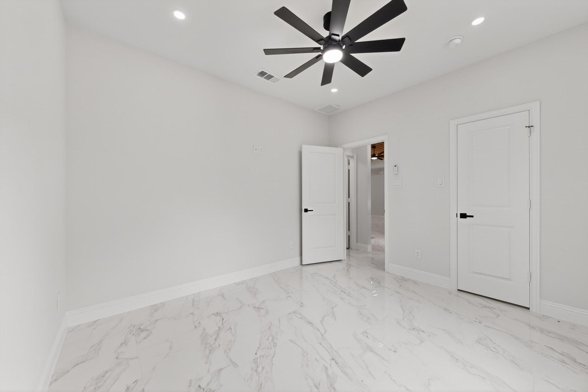 404 Luzon Street Tool TX 75143