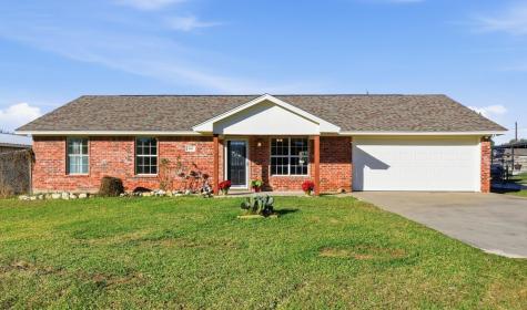 405 Ashwood Street Azle TX 76020