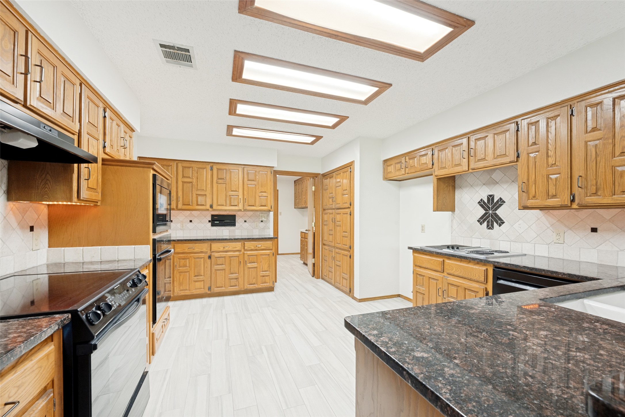3 Oak Village Court Trophy Club TX 76262