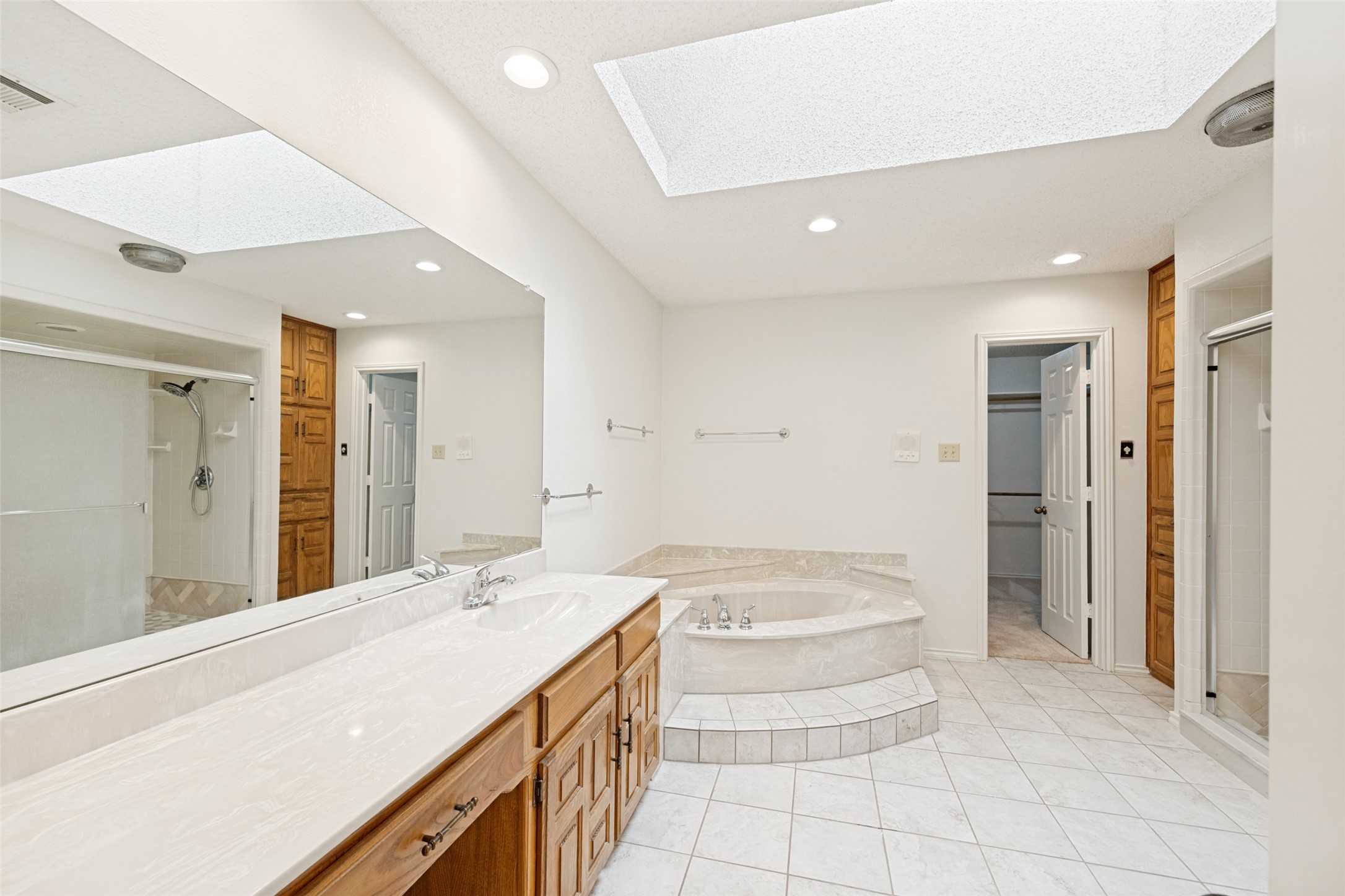 3 Oak Village Court Trophy Club TX 76262