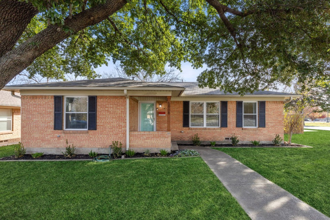6804 Trammel Drive Dallas TX 75214