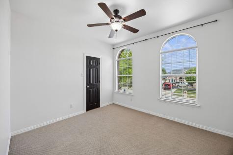 1420 Meadowlakes Drive Azle TX 76020
