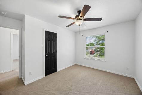 1420 Meadowlakes Drive Azle TX 76020