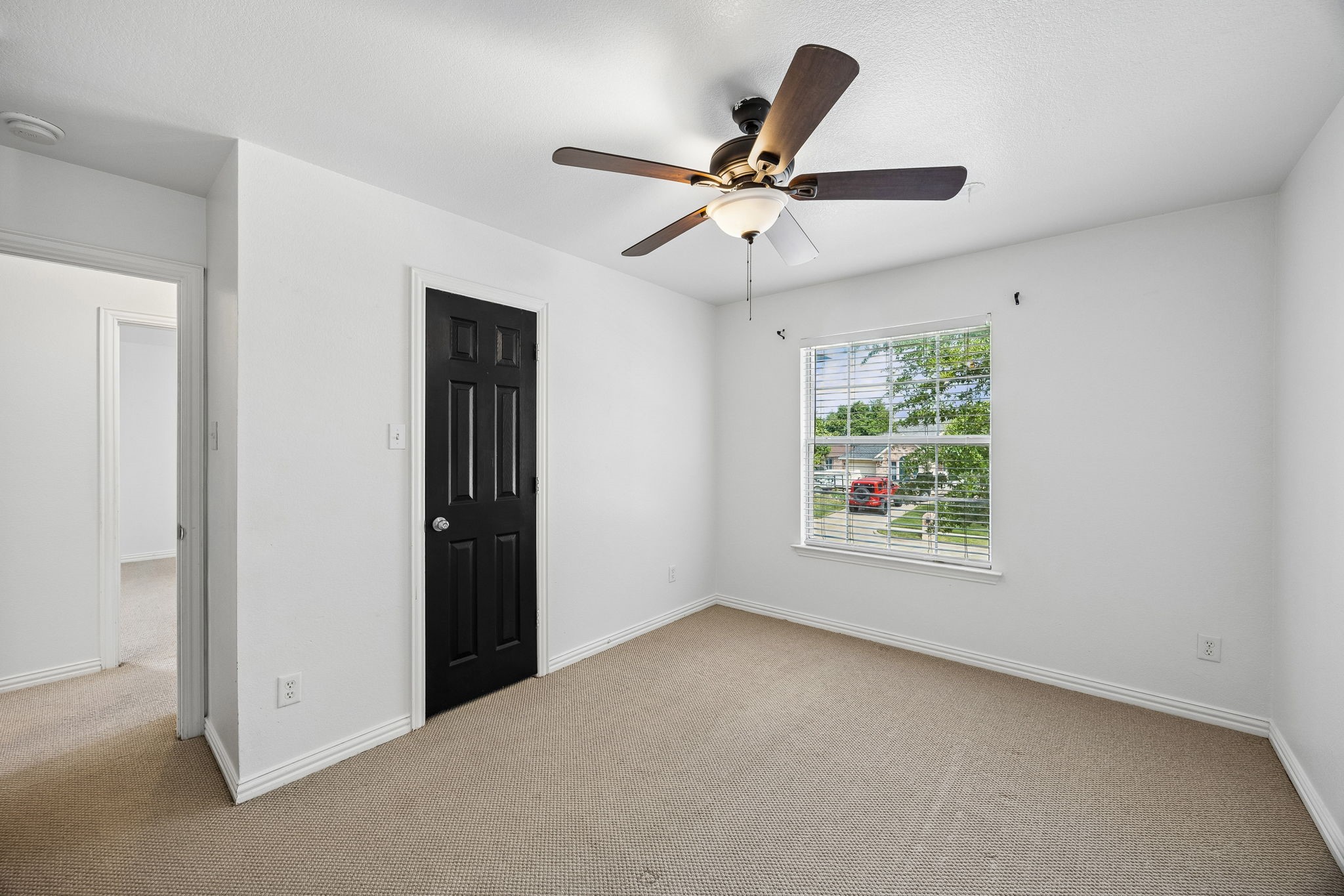 1420 Meadowlakes Drive Azle TX 76020