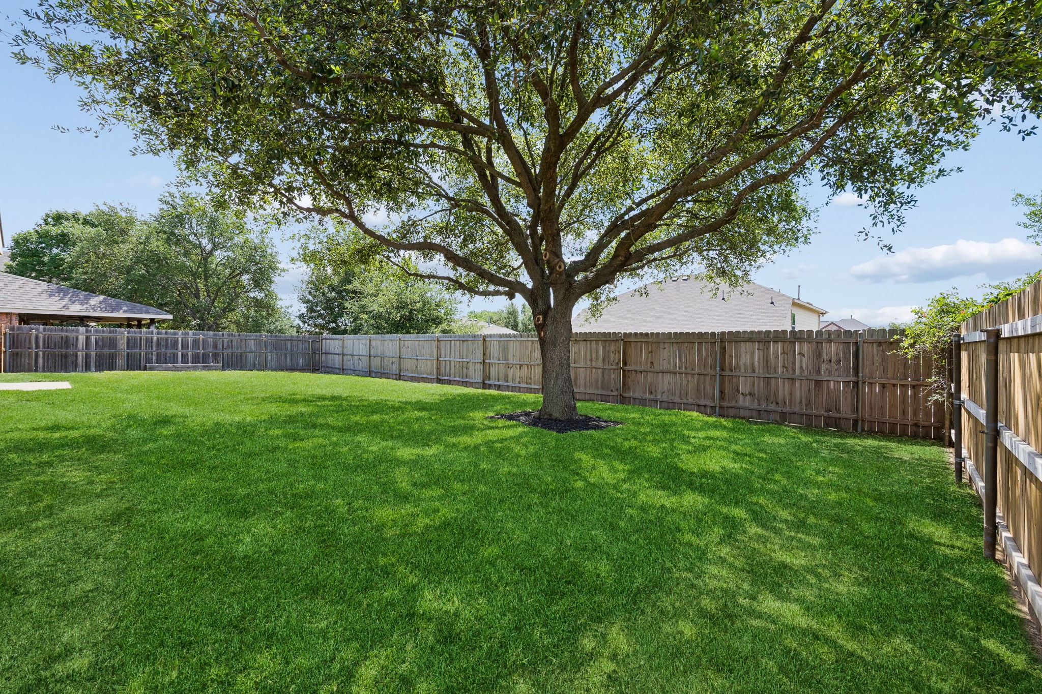 1420 Meadowlakes Drive Azle TX 76020