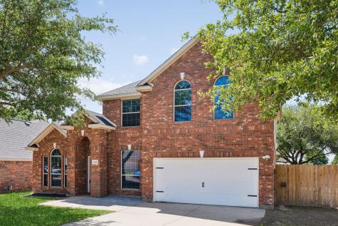 1420 Meadowlakes Drive Azle TX 76020