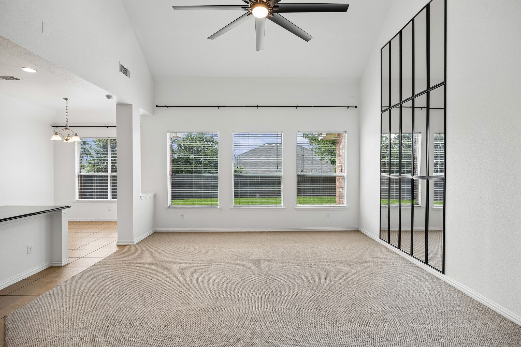 1420 Meadowlakes Drive Azle TX 76020