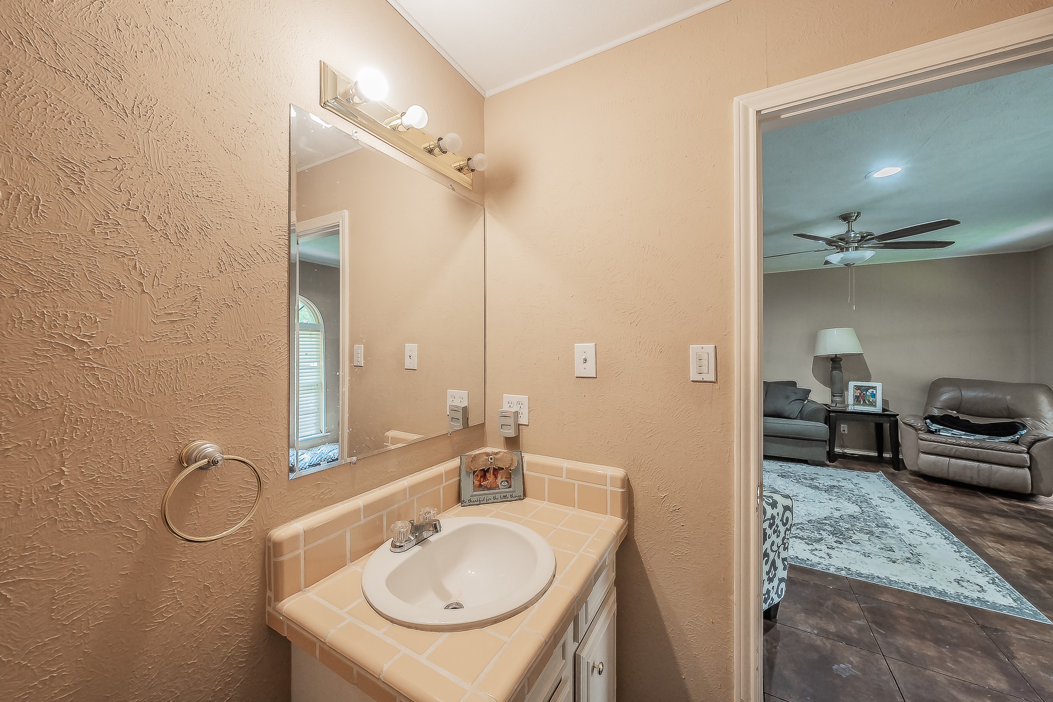 613 N Overlook Drive Kerens TX 75144