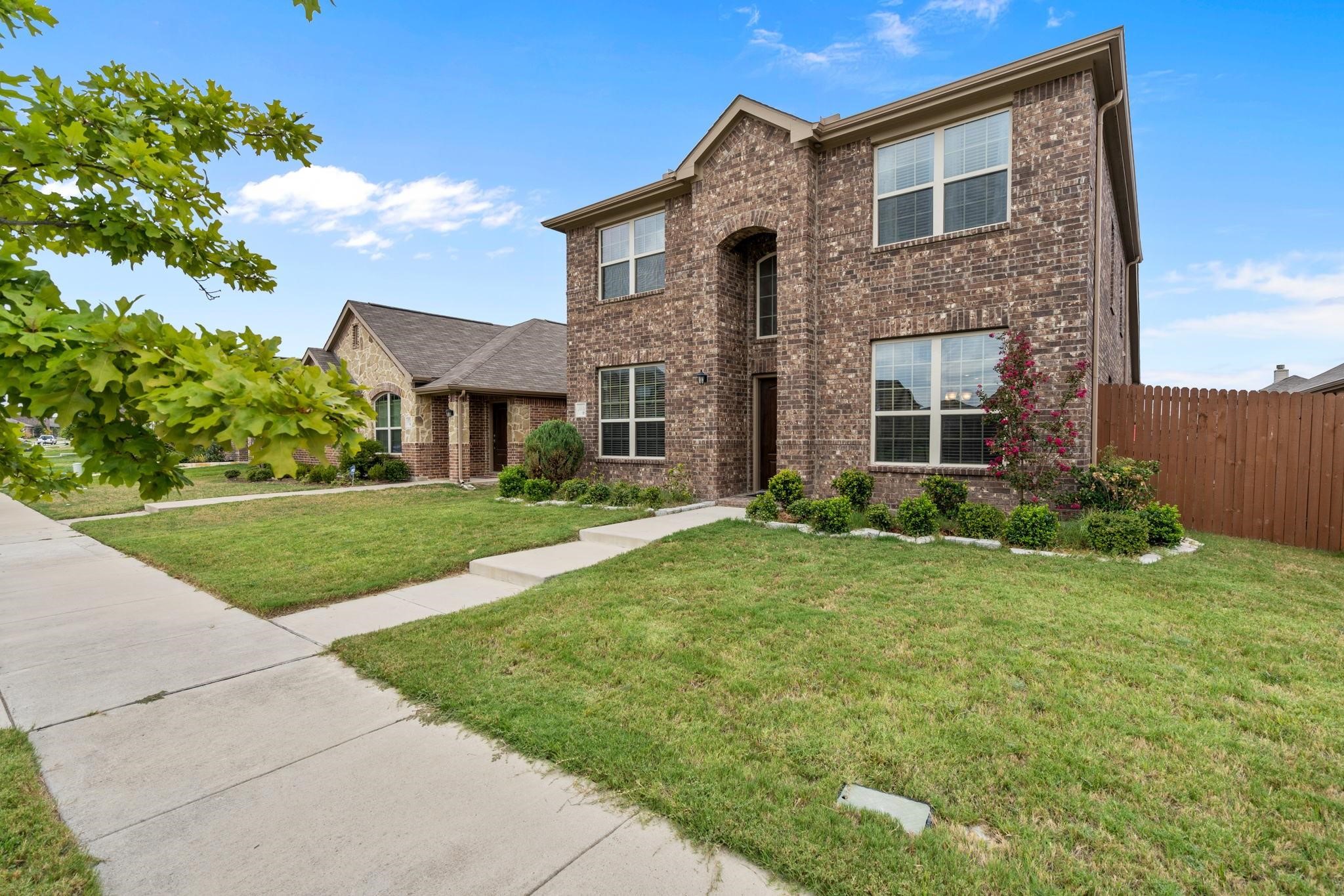 3006 Buckthorn Street Heartland TX 75126