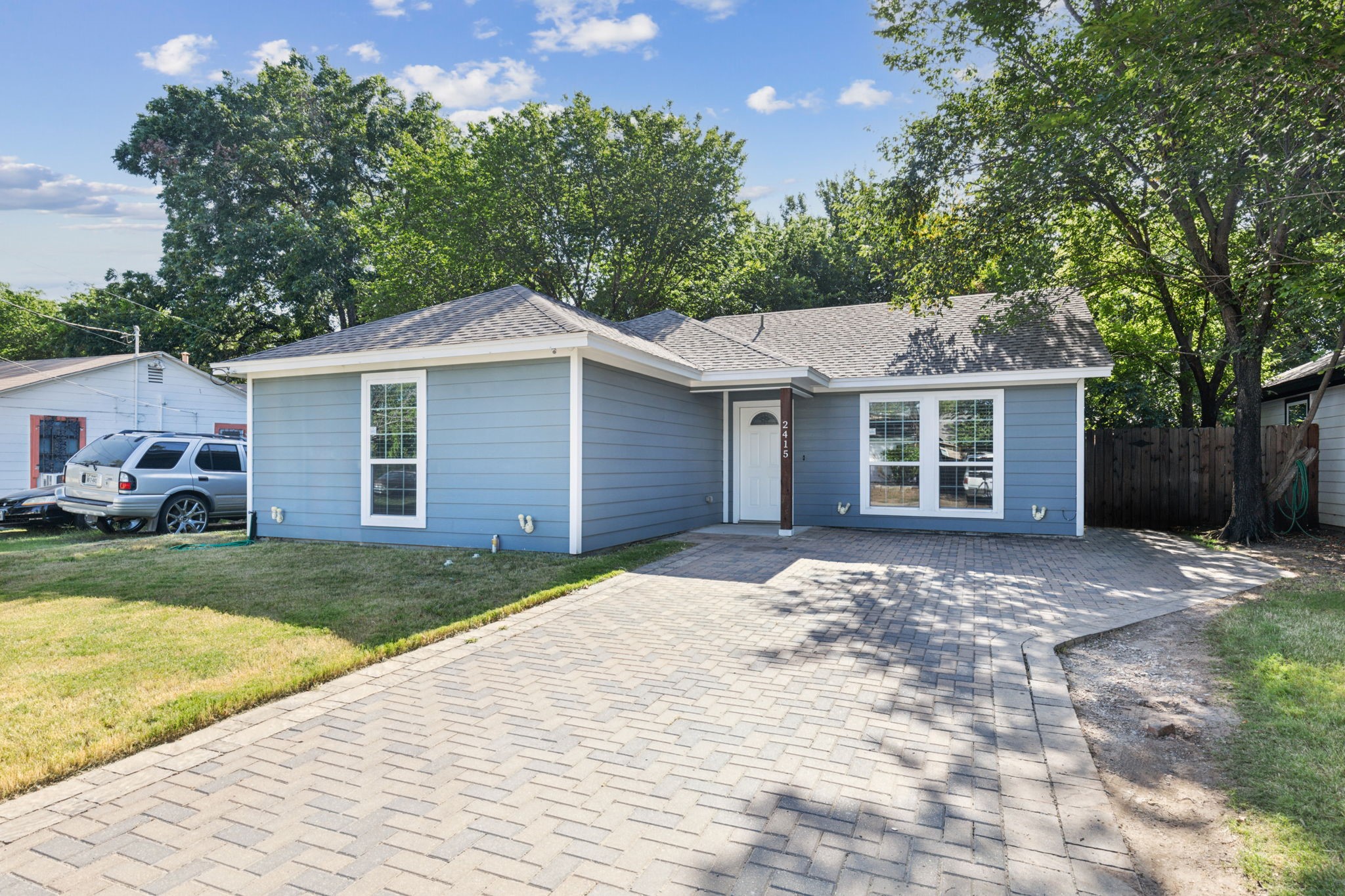 2415 Birdell Street Fort Worth TX 76105