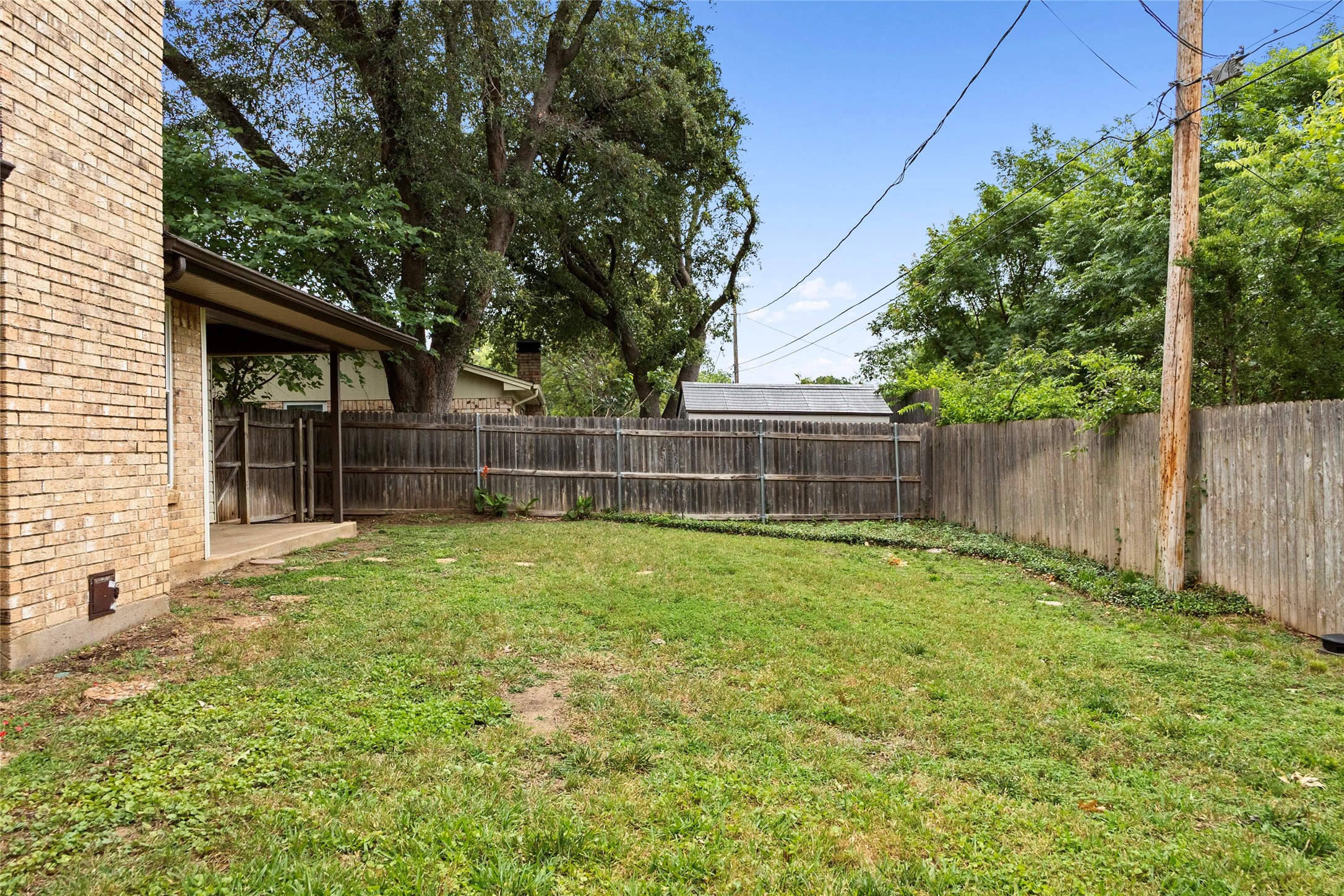 329 Stratford Drive Hurst TX 76054