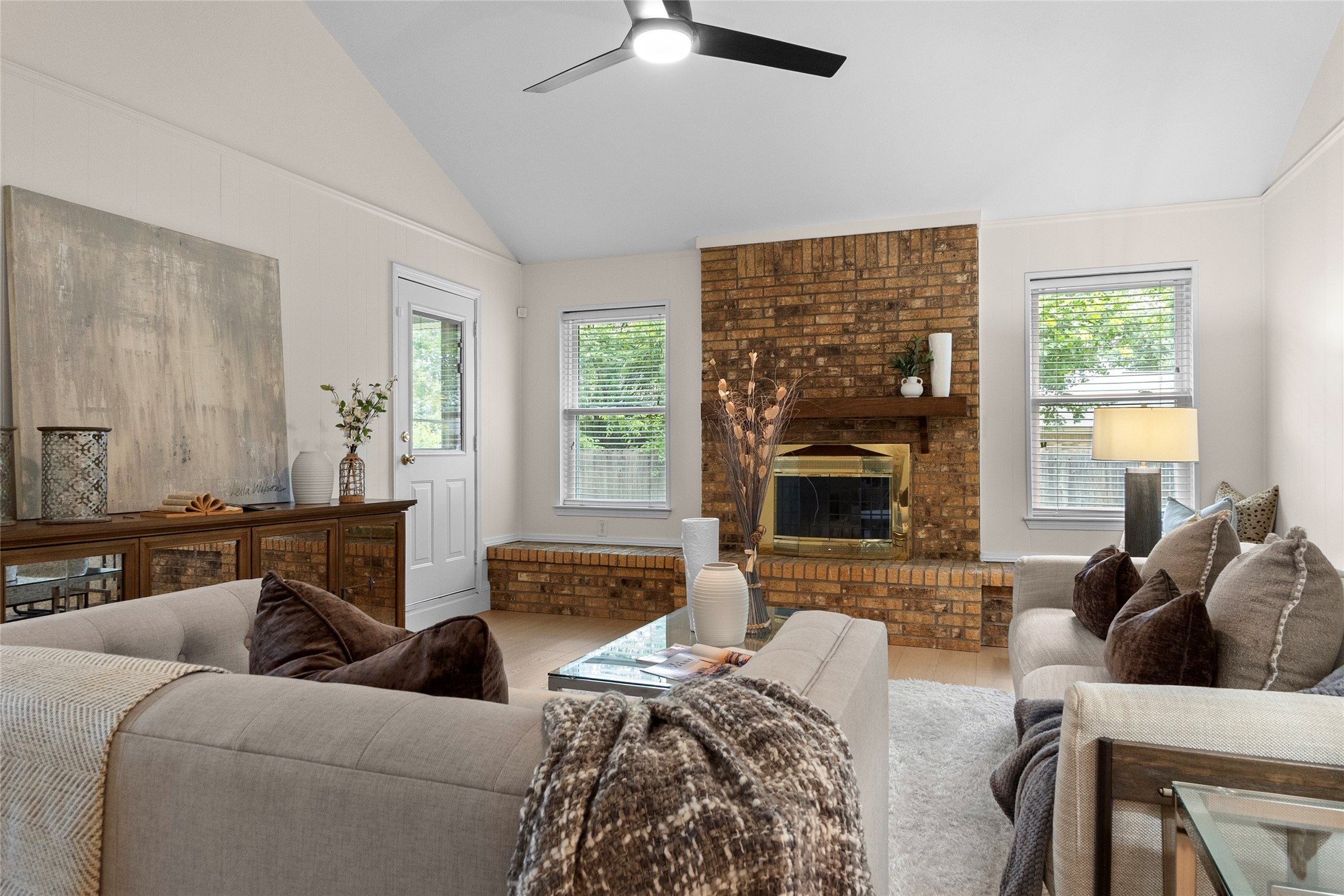 329 Stratford Drive Hurst TX 76054