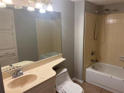 2317 Sharpshire Lane Arlington TX 76014