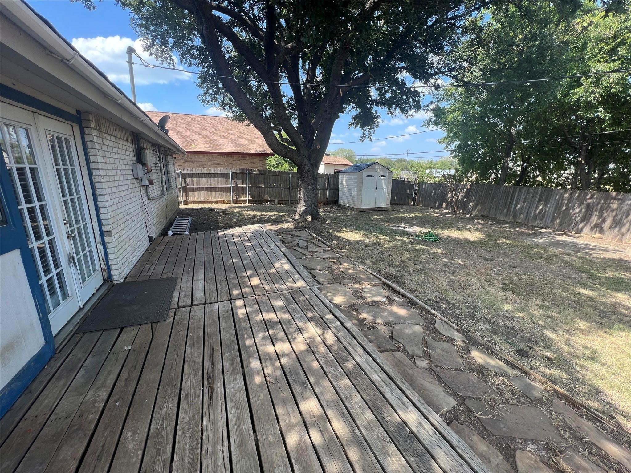 2317 Sharpshire Lane Arlington TX 76014