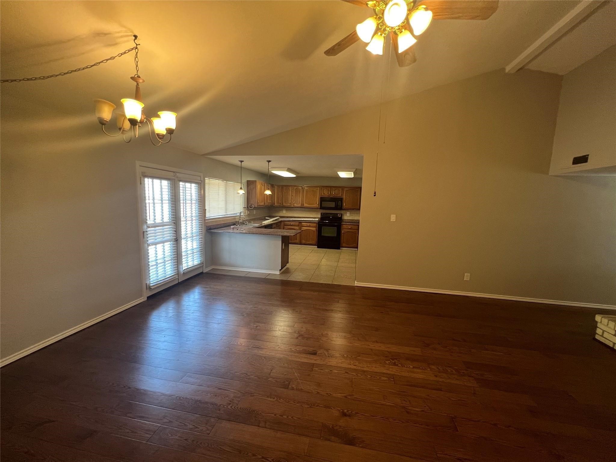 2317 Sharpshire Lane Arlington TX 76014