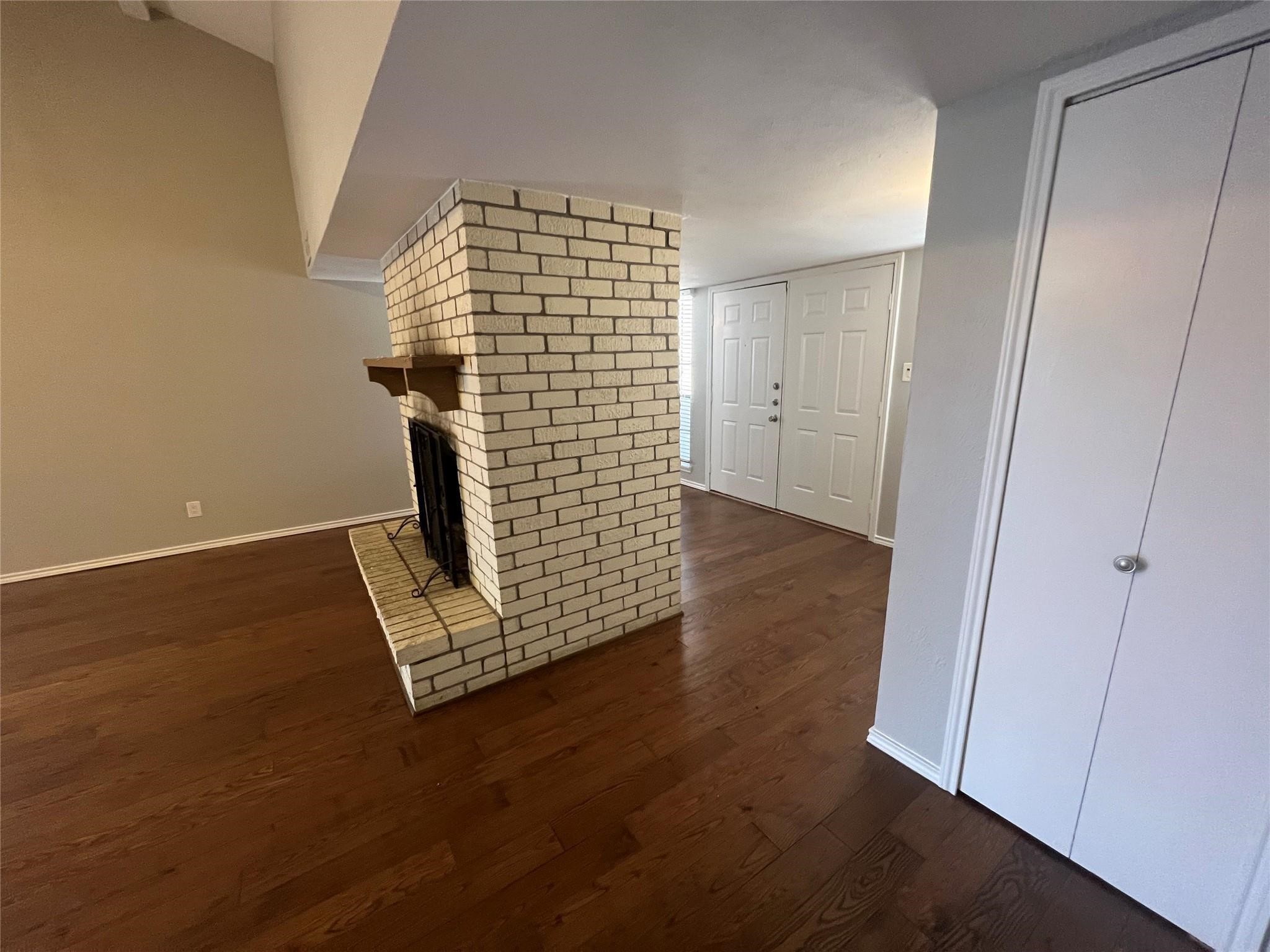 2317 Sharpshire Lane Arlington TX 76014