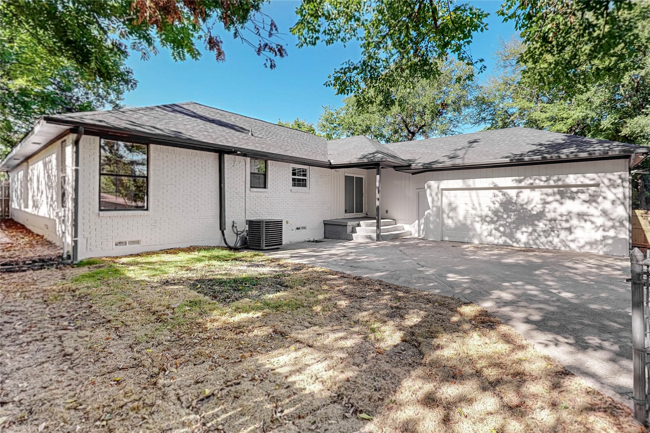 7437 Eccles Drive Dallas TX 75227