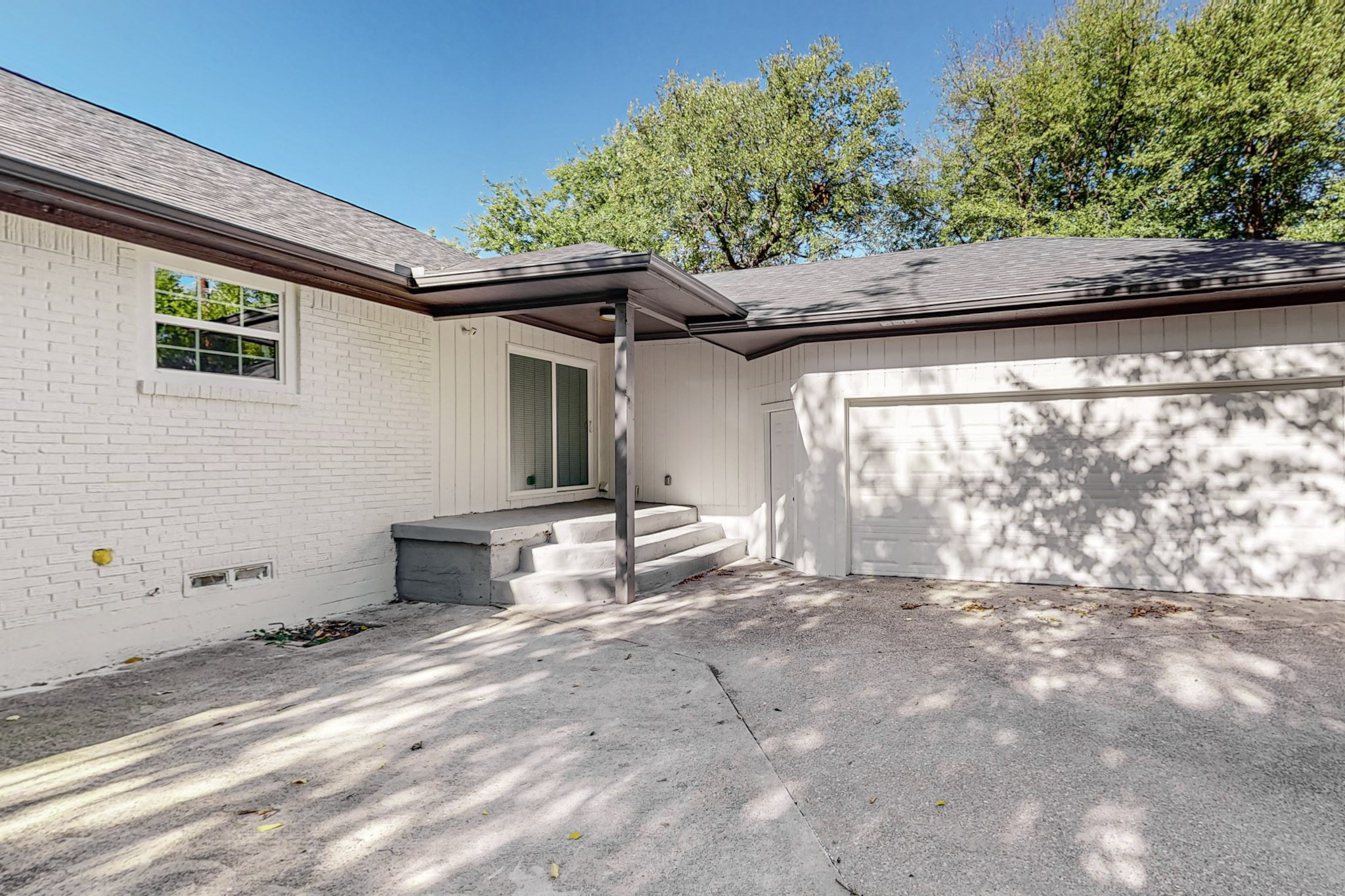 7437 Eccles Drive Dallas TX 75227