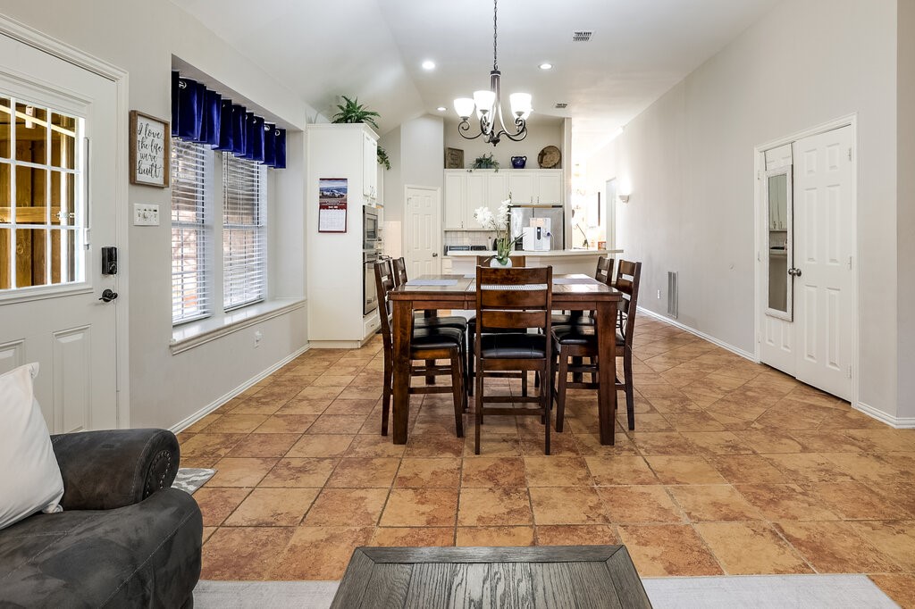124 Stonecreek Drive Irving TX 75063