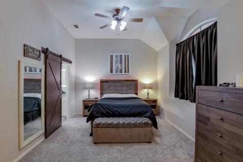 124 Stonecreek Drive Irving TX 75063