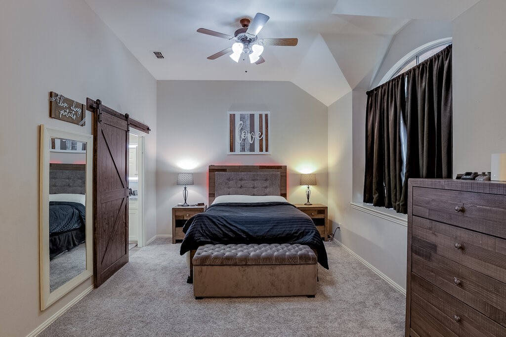 124 Stonecreek Drive Irving TX 75063