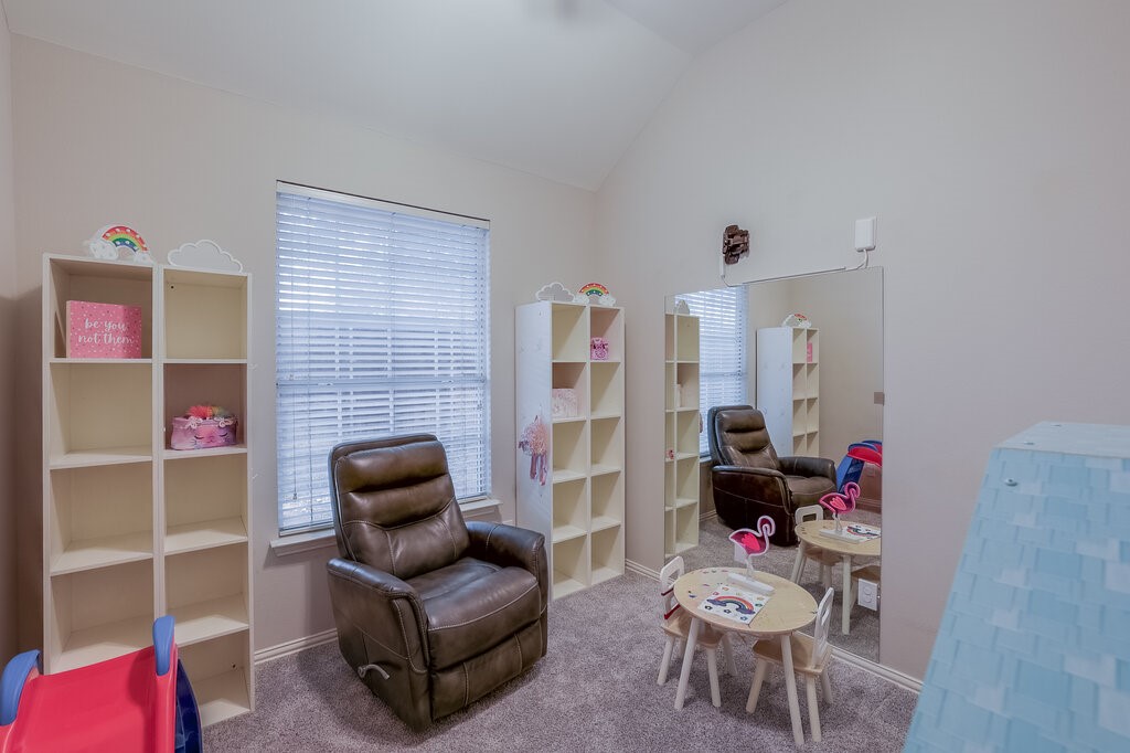 124 Stonecreek Drive Irving TX 75063