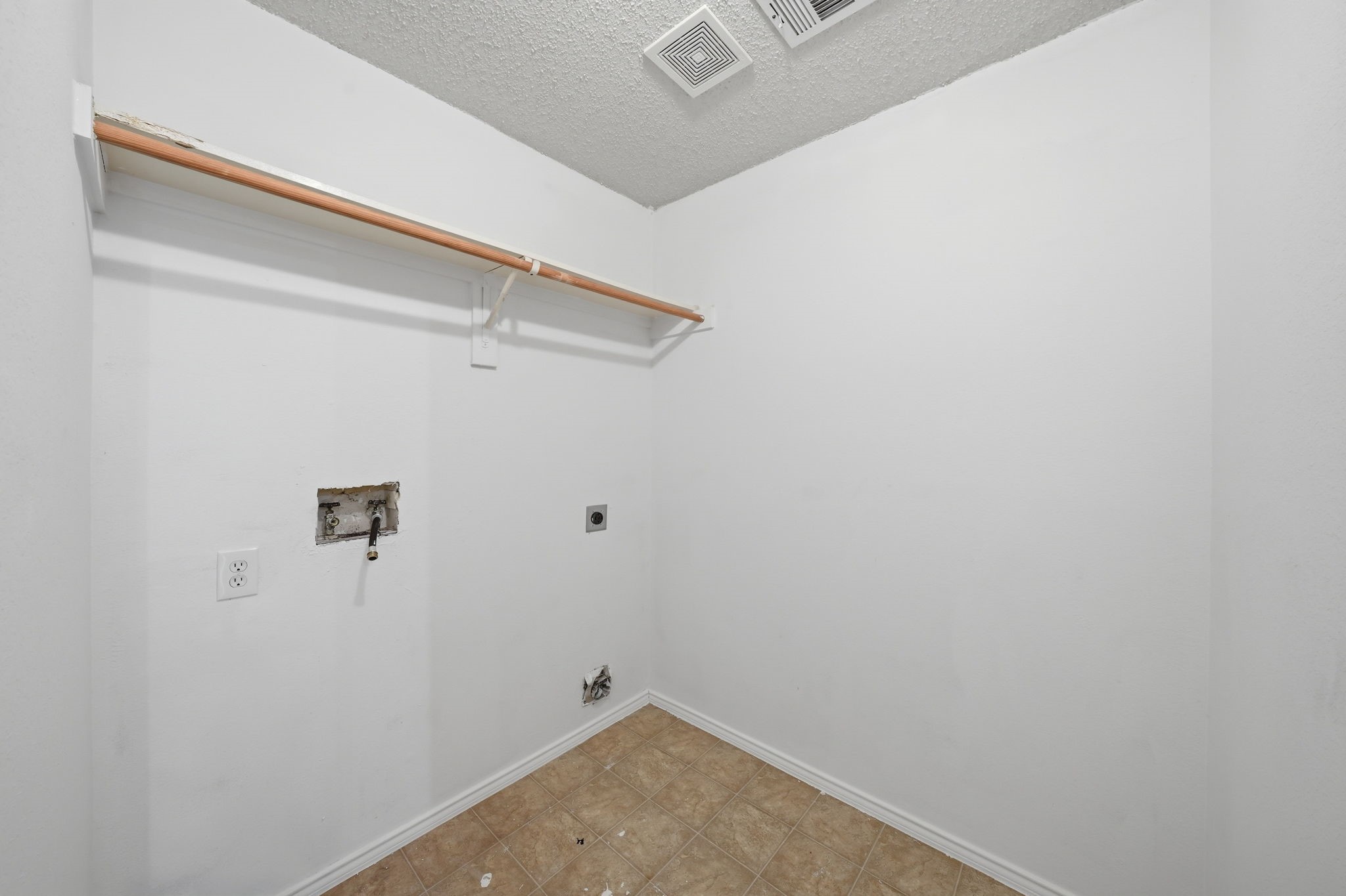 1308 Arbordale Court Lancaster TX 75134