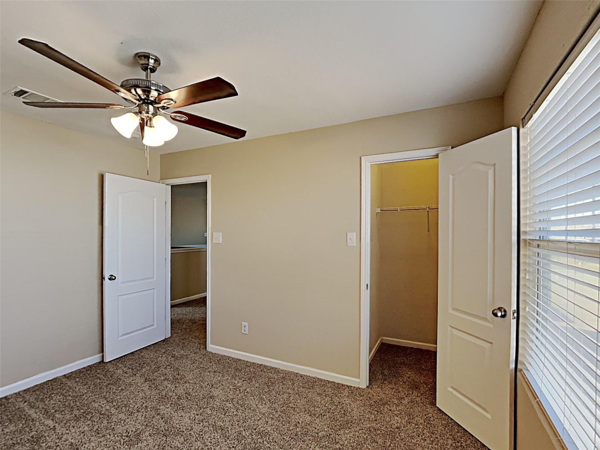 1852 Wickham Drive Burleson TX 76028