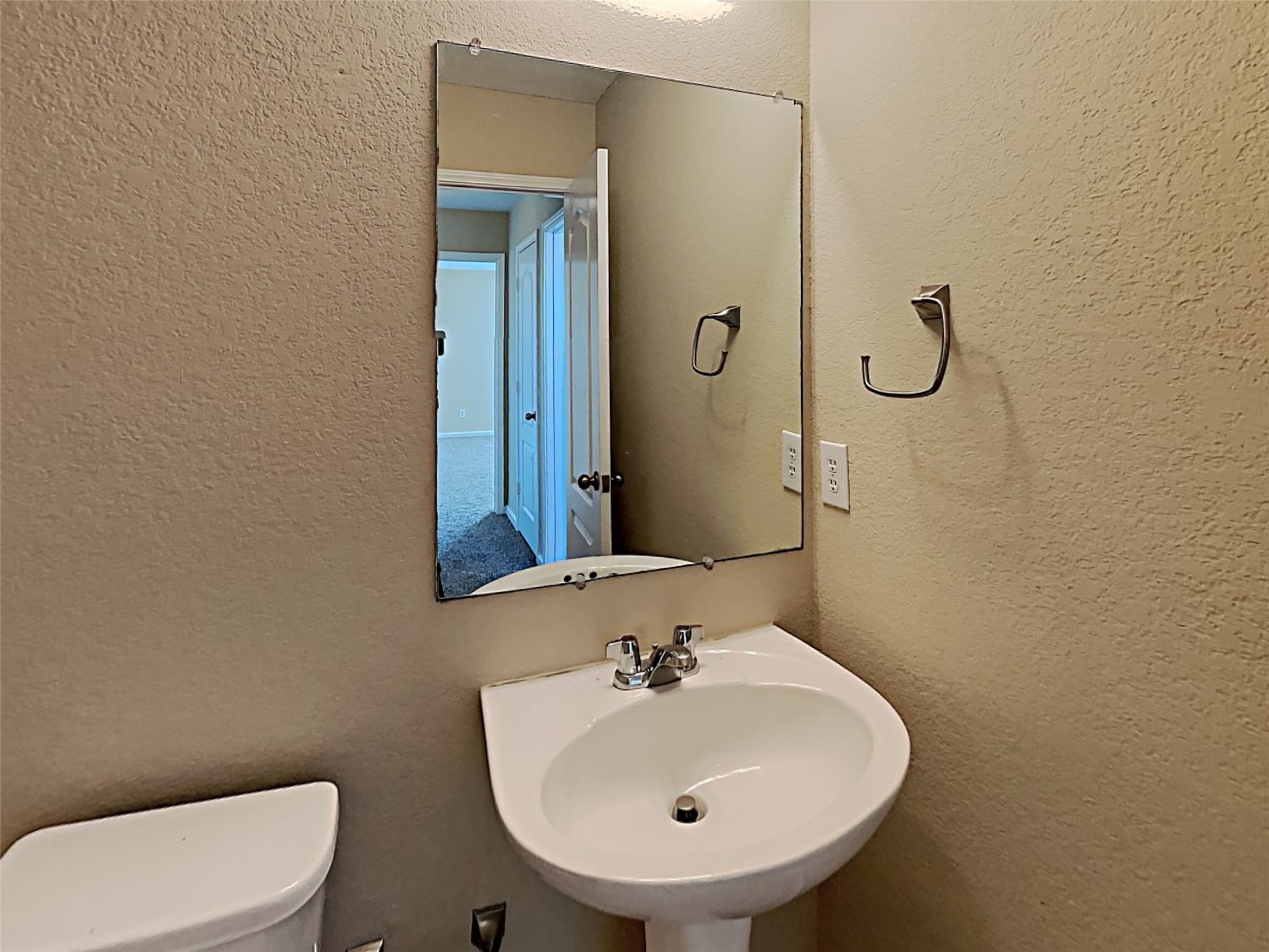 1852 Wickham Drive Burleson TX 76028