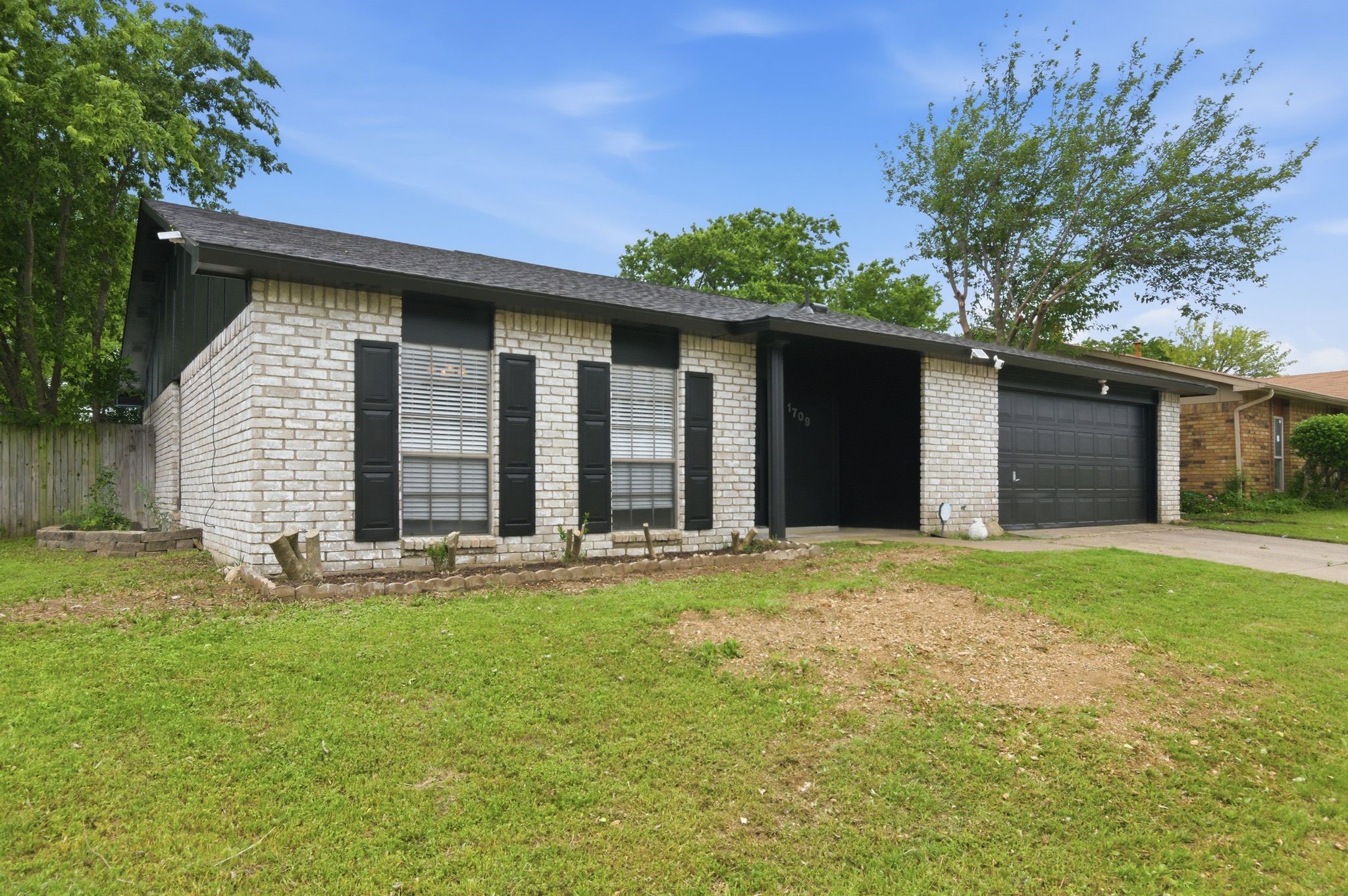 1709 Country Manor Road Fort Worth TX 76134