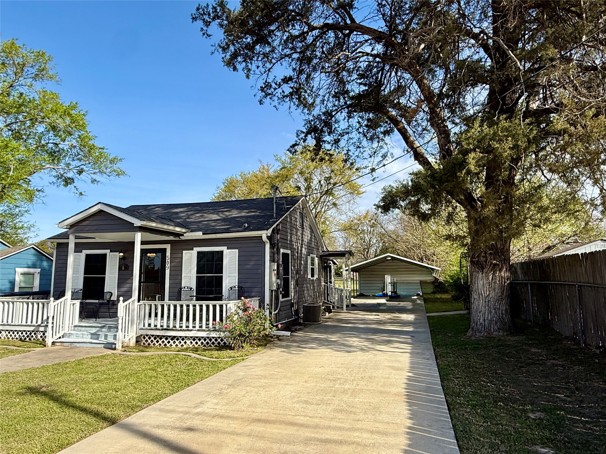 509 Sherman Street Winnsboro TX 75494