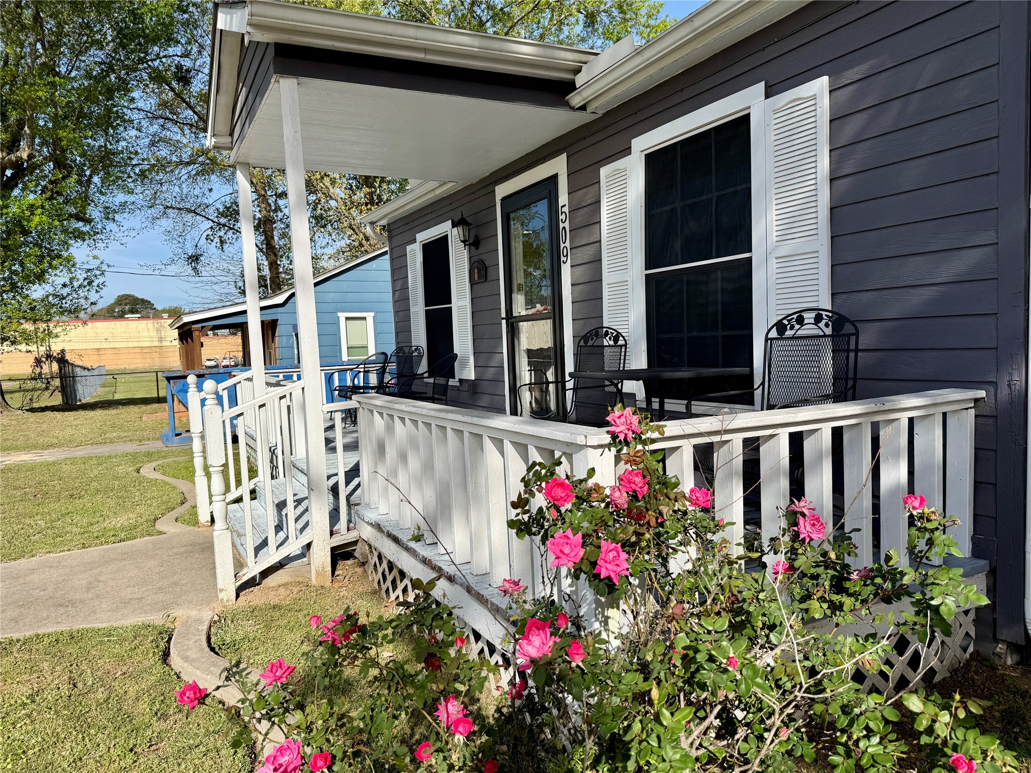 509 Sherman Street Winnsboro TX 75494