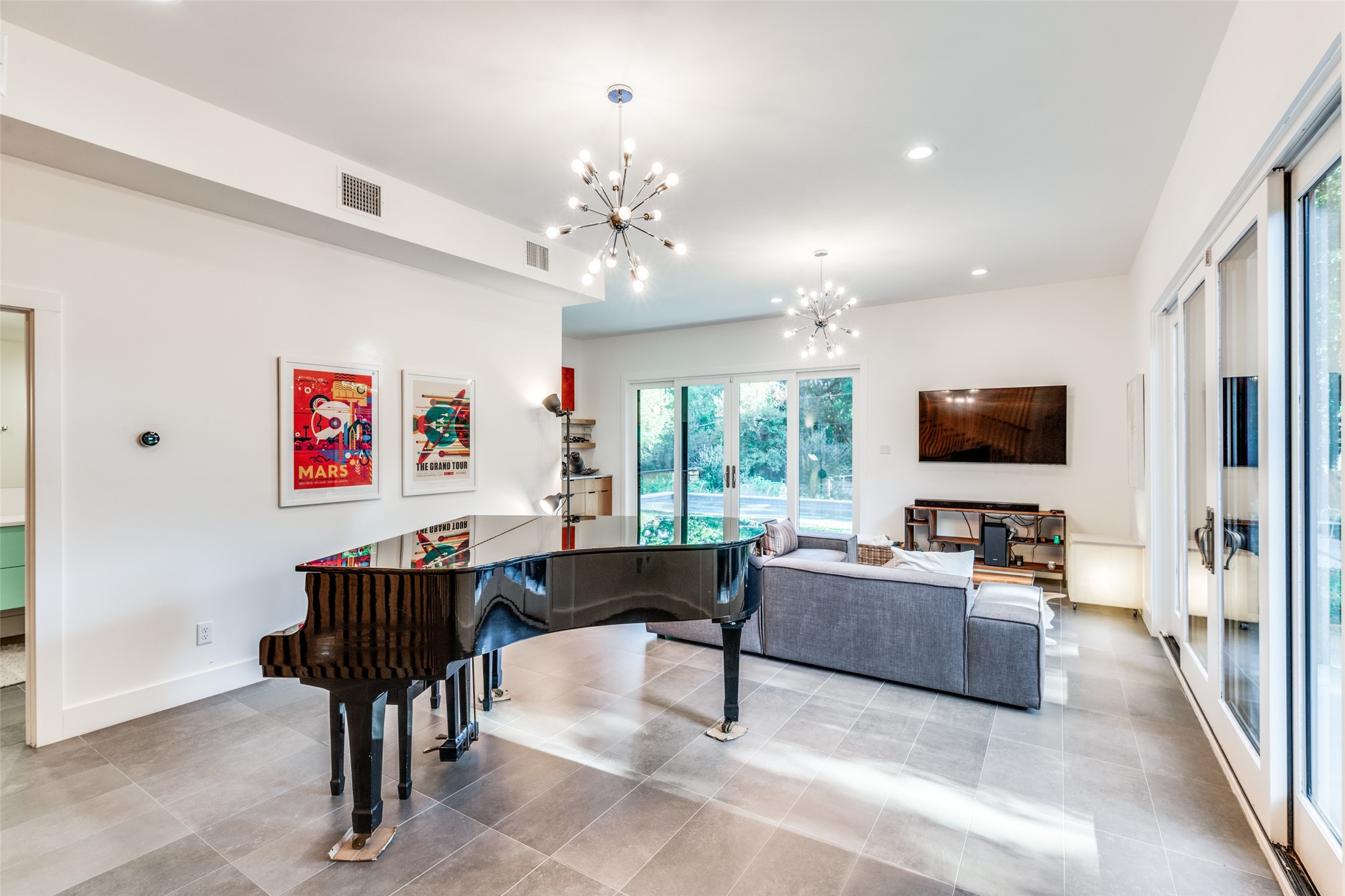 416 Crestwood Drive Fort Worth TX 76107