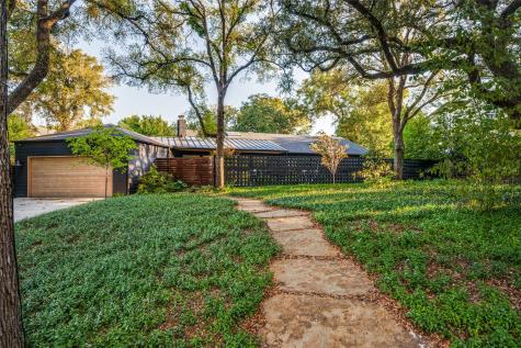 416 Crestwood Drive Fort Worth TX 76107