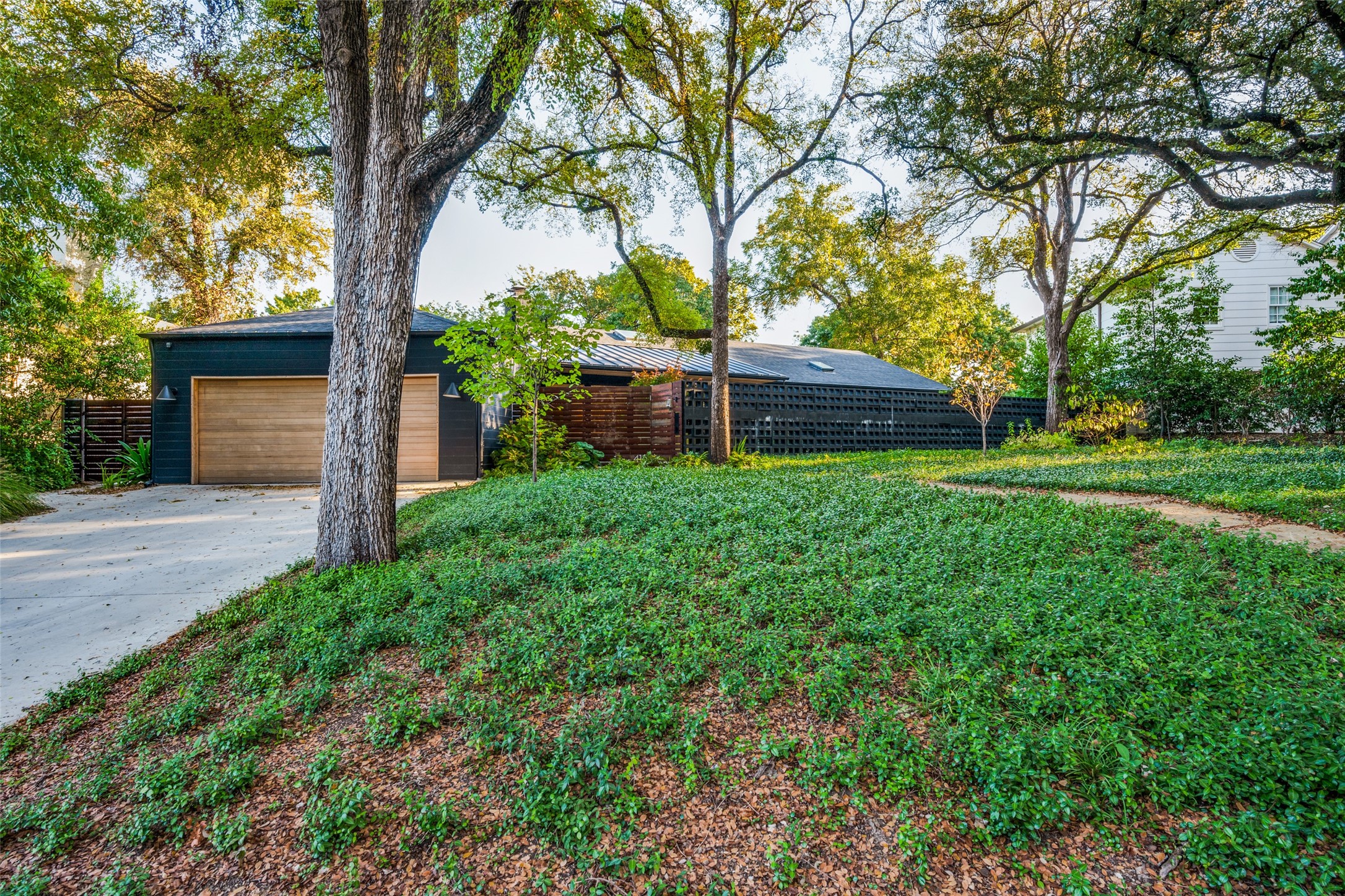 416 Crestwood Drive Fort Worth TX 76107