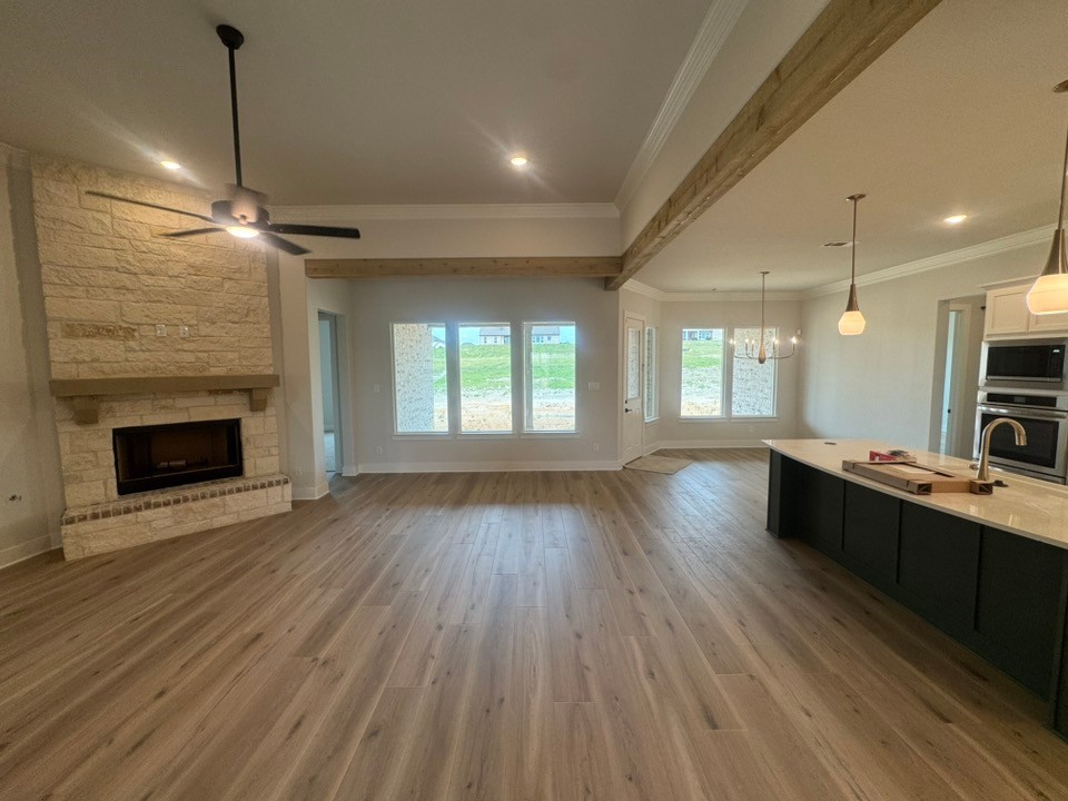 709 Water Side Drive Van Alstyne TX 75495