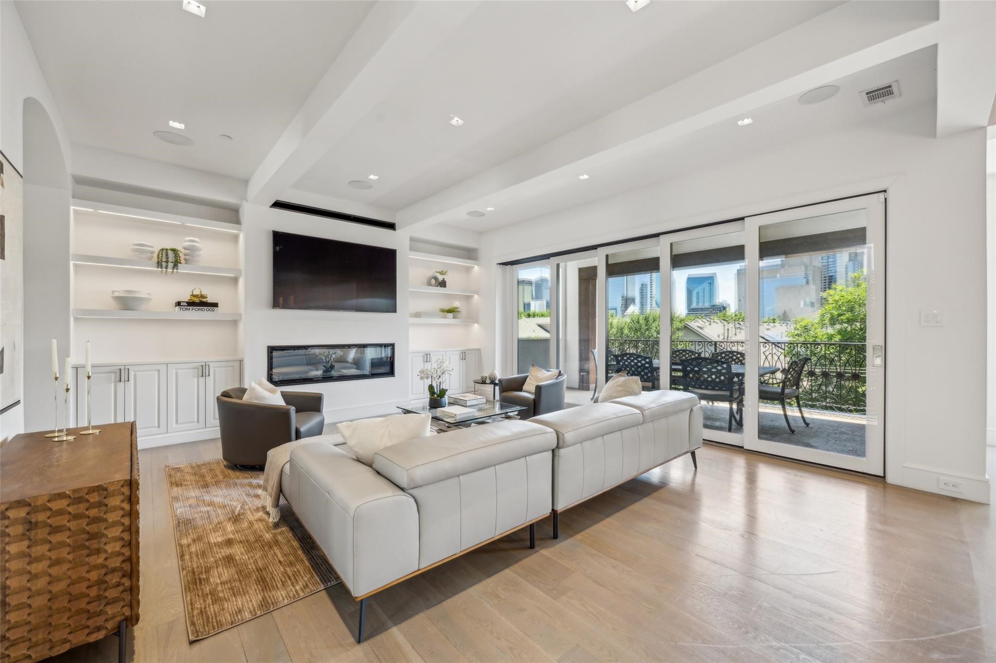 2210 Boll Street Dallas TX 75204