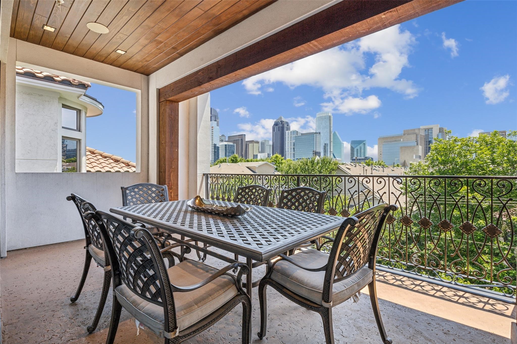 2210 Boll Street Dallas TX 75204