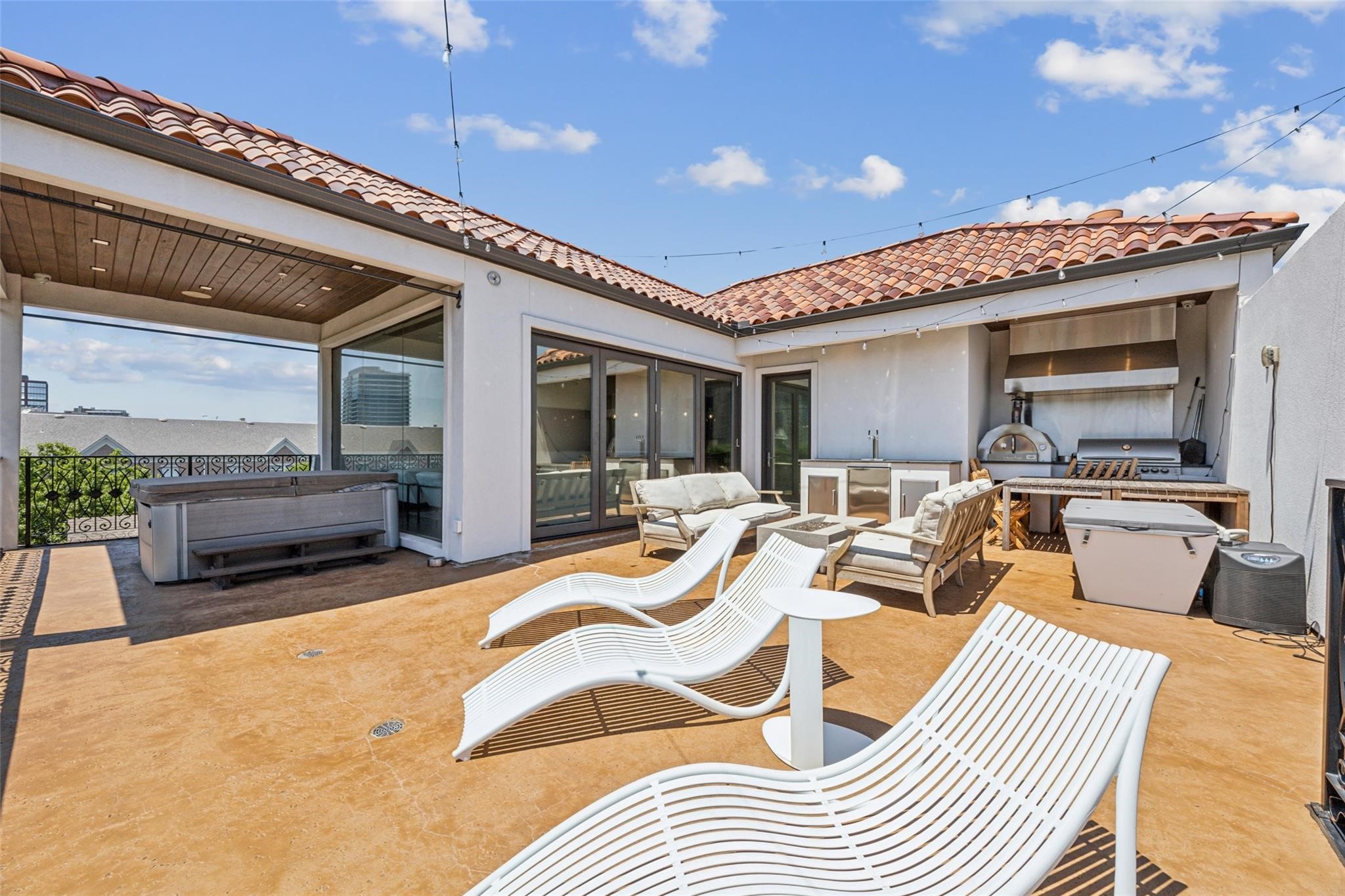 2210 Boll Street Dallas TX 75204