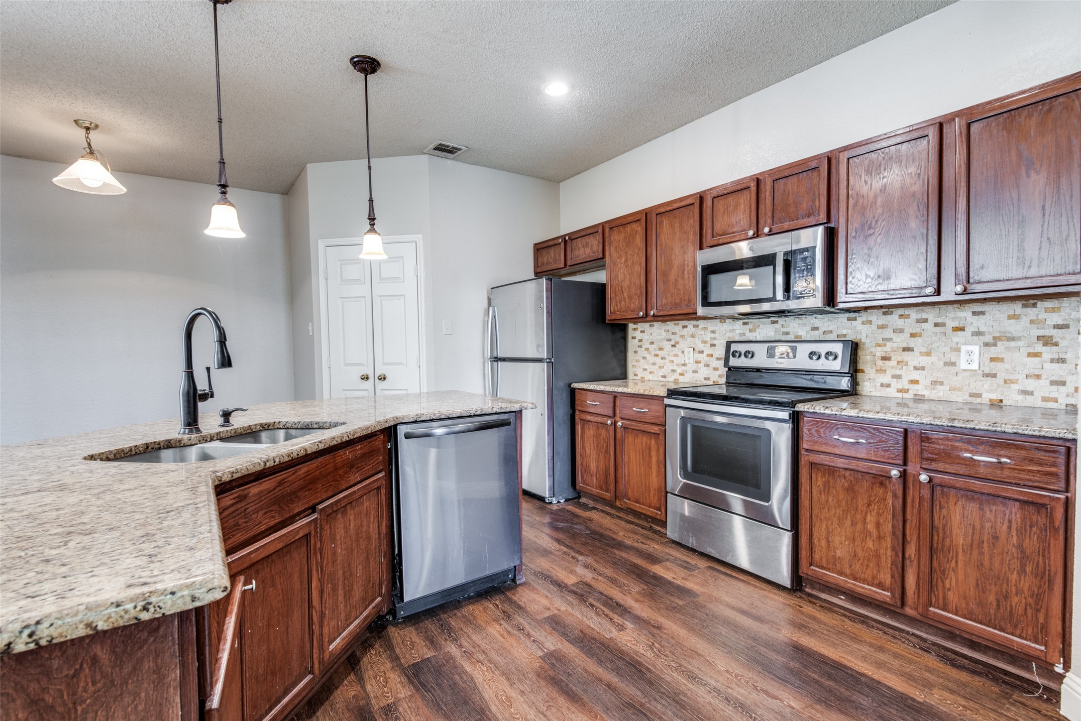 2416 Redfield Drive Mesquite TX 75181