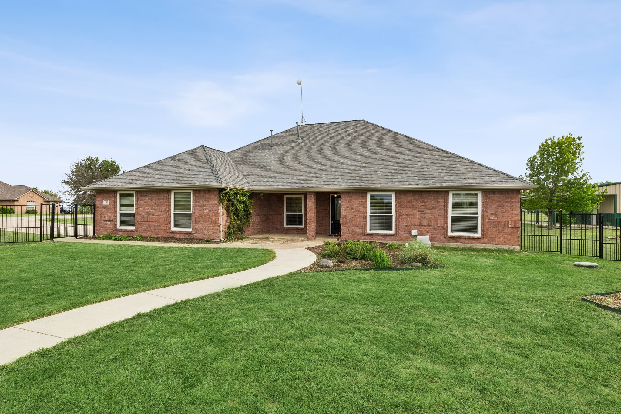 1901 Saw Tooth Court Haslet TX 76052