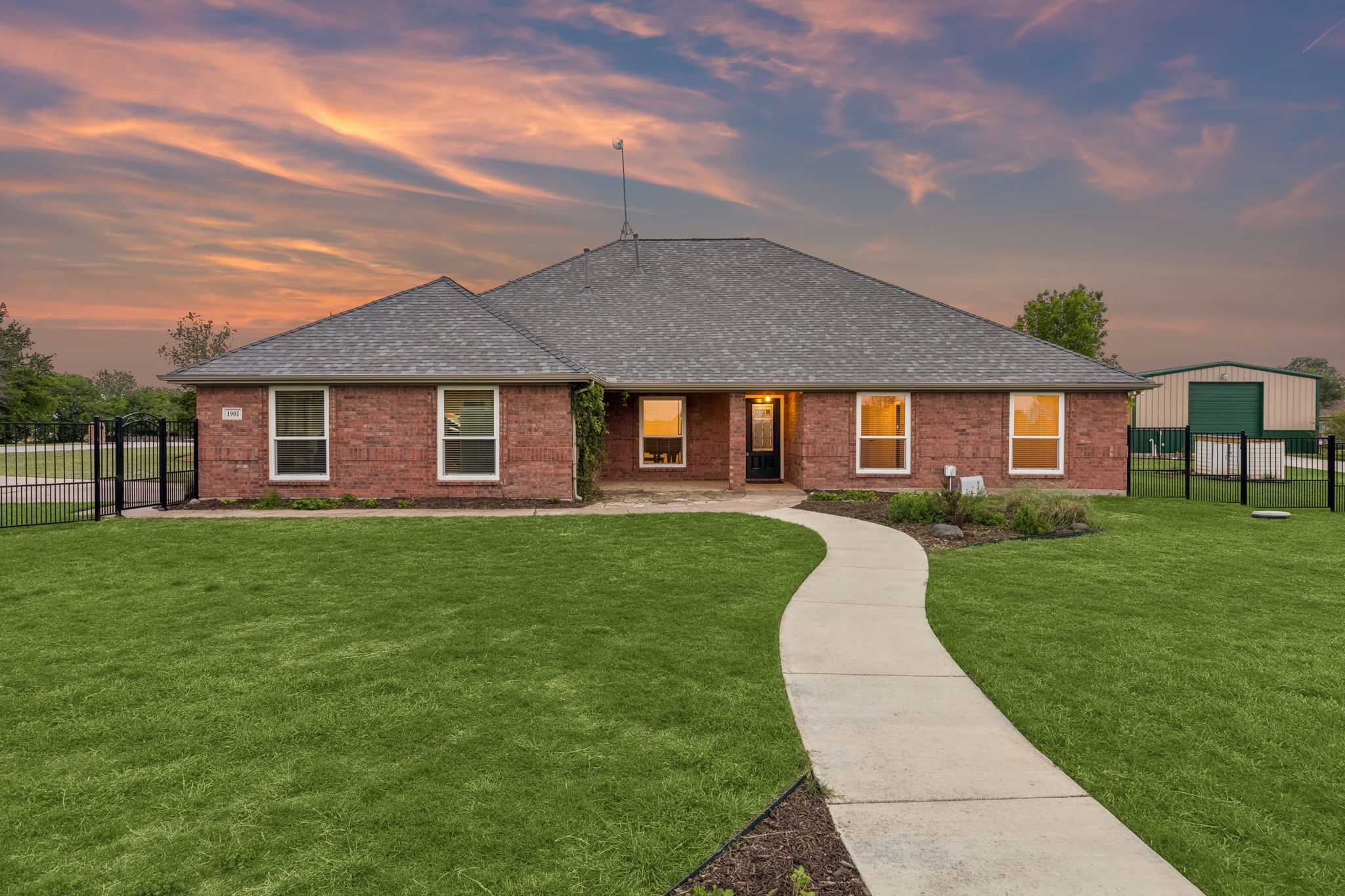 1901 Saw Tooth Court Haslet TX 76052