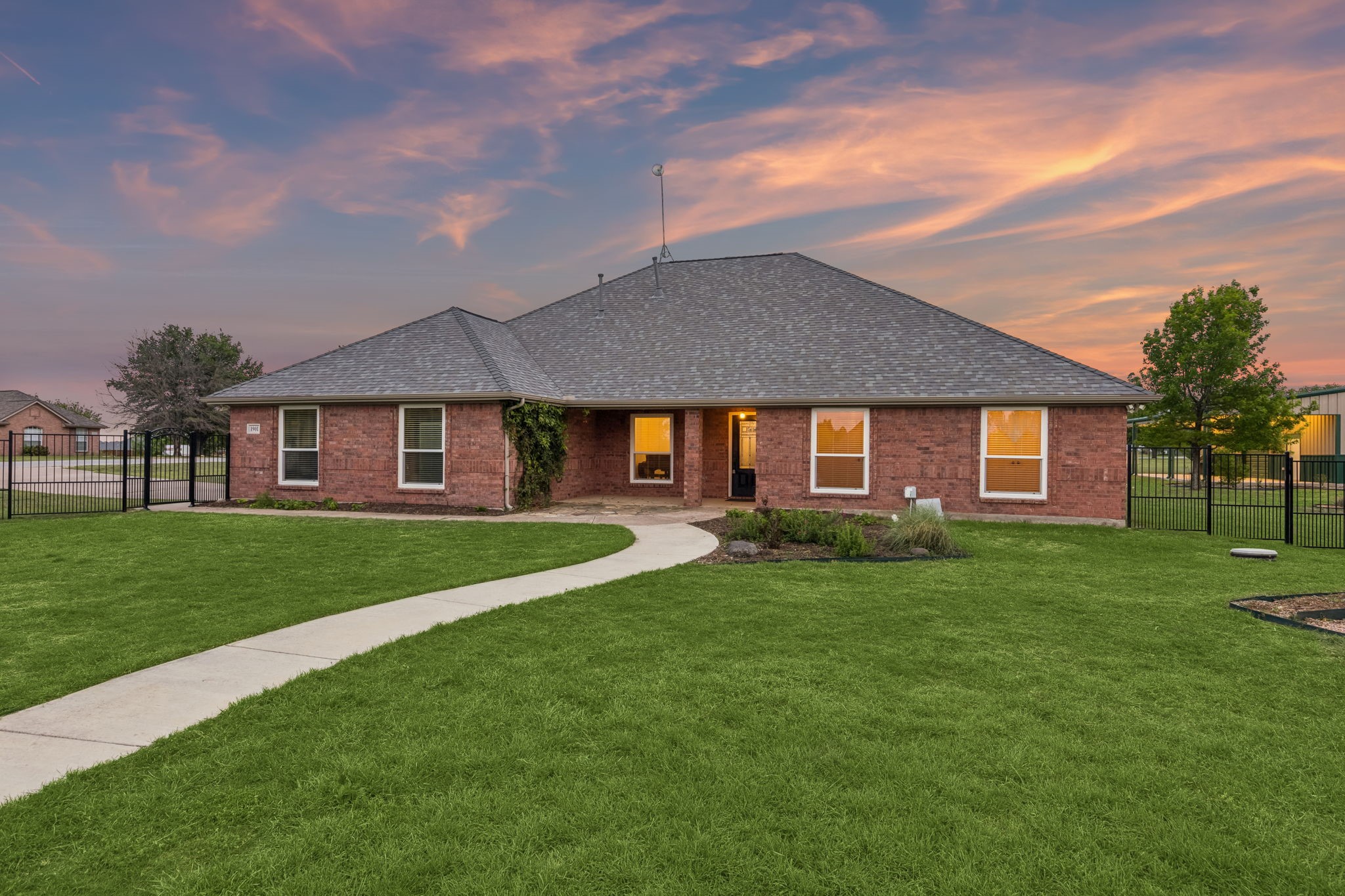 1901 Saw Tooth Court Haslet TX 76052