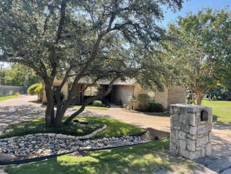 4907 Comanche Drive Granbury TX 76049
